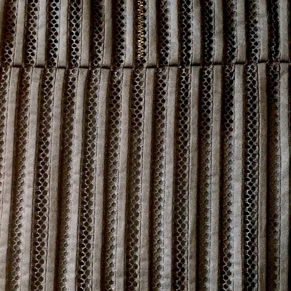 HD in Paris designer Peplum Top - Picture 3 of 8